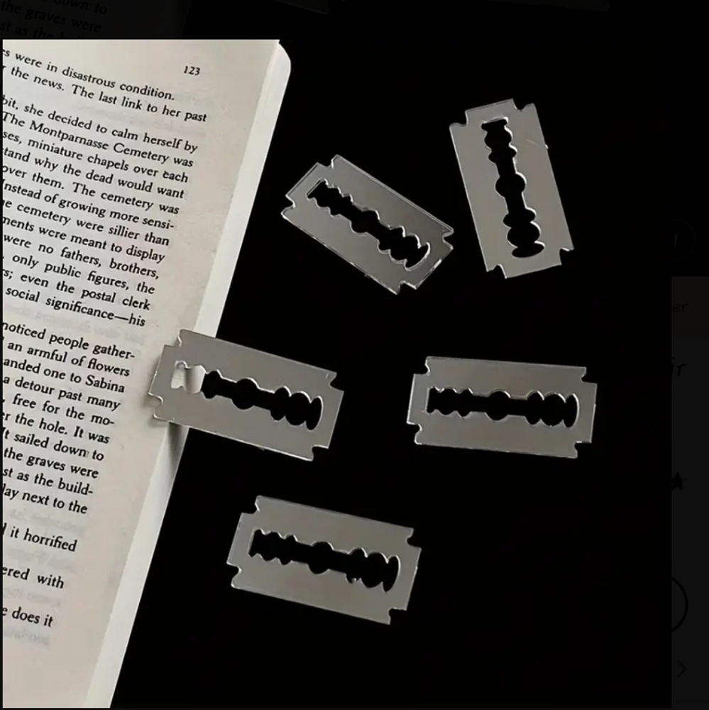 2 Razorblade Hairclips - Picture 5 of 9